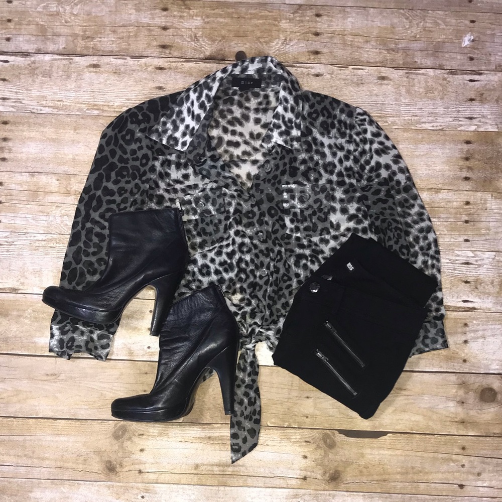 Express Black Pants With Zipper Detail Size S